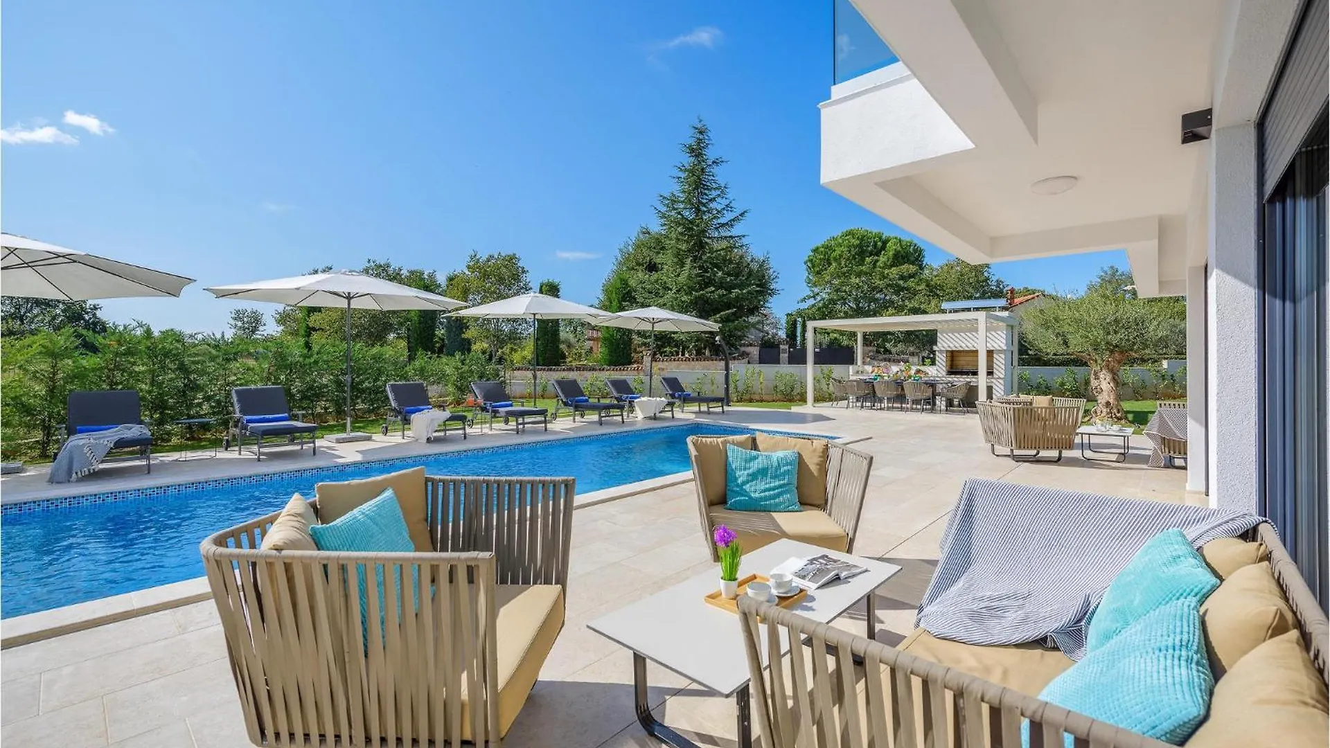 Nice Home In Jehnici With Wifi