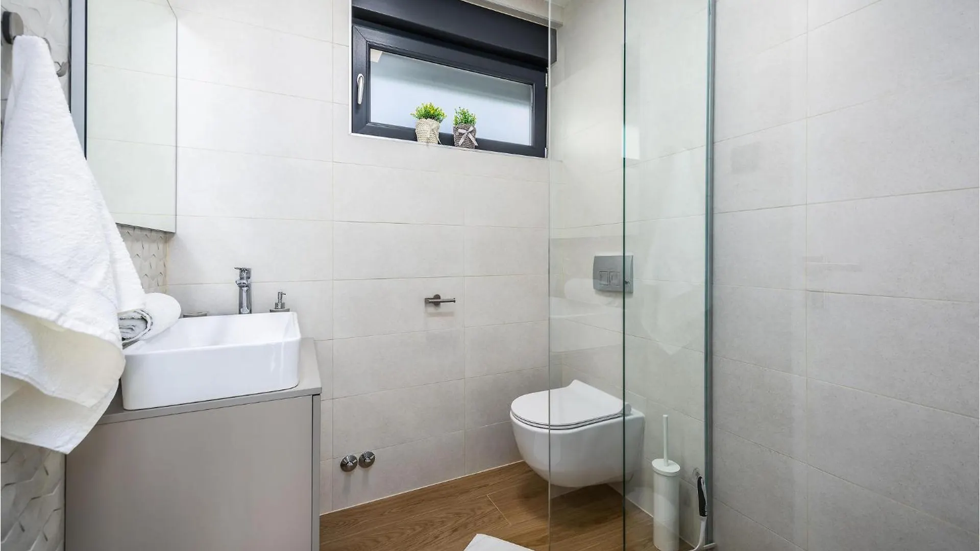 Nice Home In Jehnici With Wifi 0*,  Hırvatistan